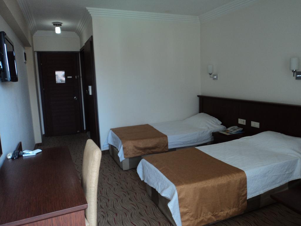 Izethan Hotel Muğla Kamer foto