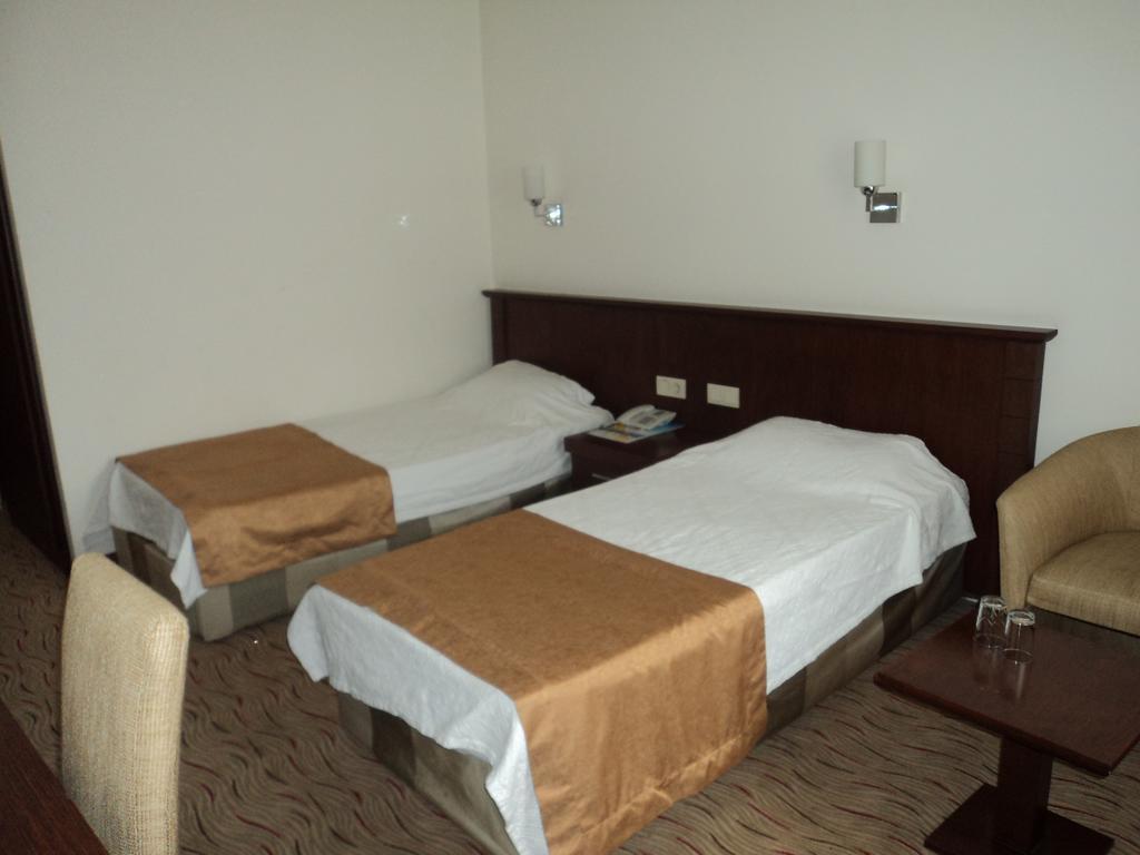 Izethan Hotel Muğla Kamer foto
